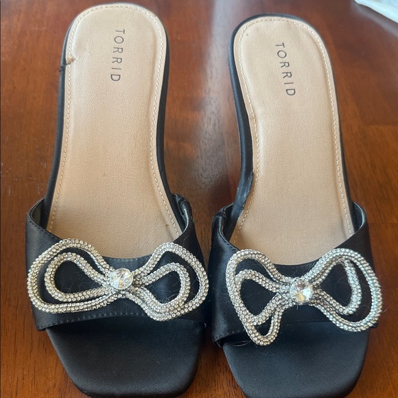 Torrid Black Mules with Rhinestone Bow Accent - Picture 1 of 3